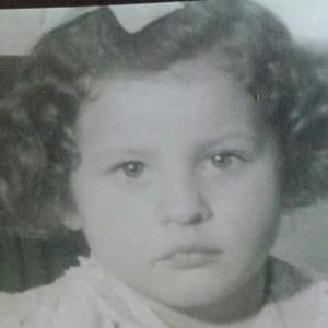 Meet your Posher, Eileen